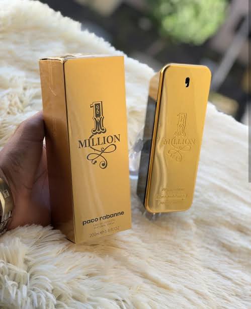 KIT 6 PERFUMES + PERFUMERO