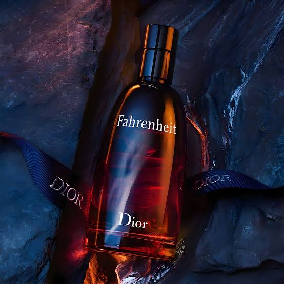 KIT 6 PERFUMES + PERFUMERO